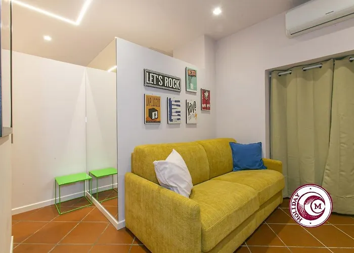 Apartment C M Barberini Vacation Rom